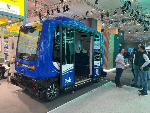 AULA-KI auf der Hannover Messe 2026: Der Technologieträger EasyMile EZ10 am ifak-Stand in Halle 11, Stand B48